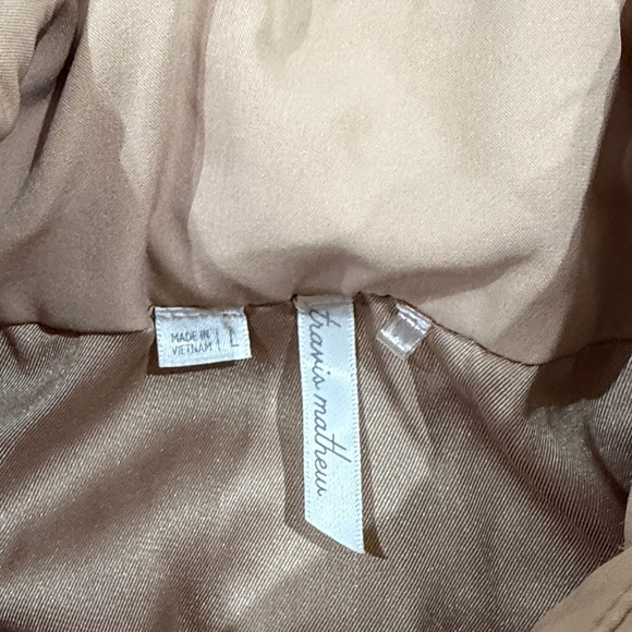 Travis Mathew Women's Soft Cream Puffer Jacket - Picture 2 of 3